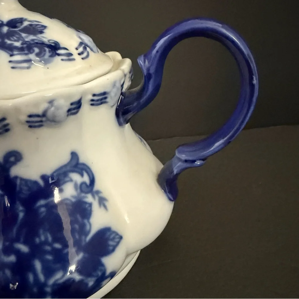 Blue & White Floral Ceramic Teapot - Picture 10 of 16